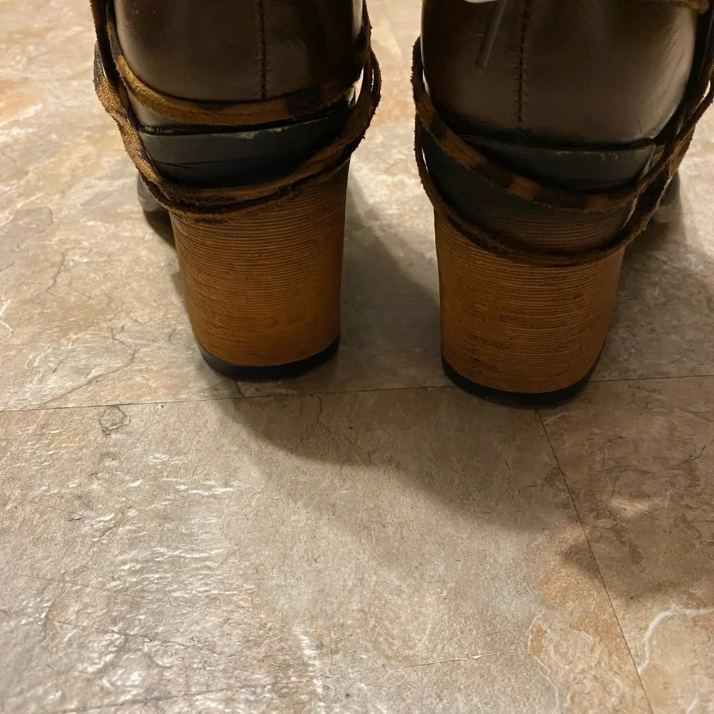 Brand new boots - Picture 7 of 7